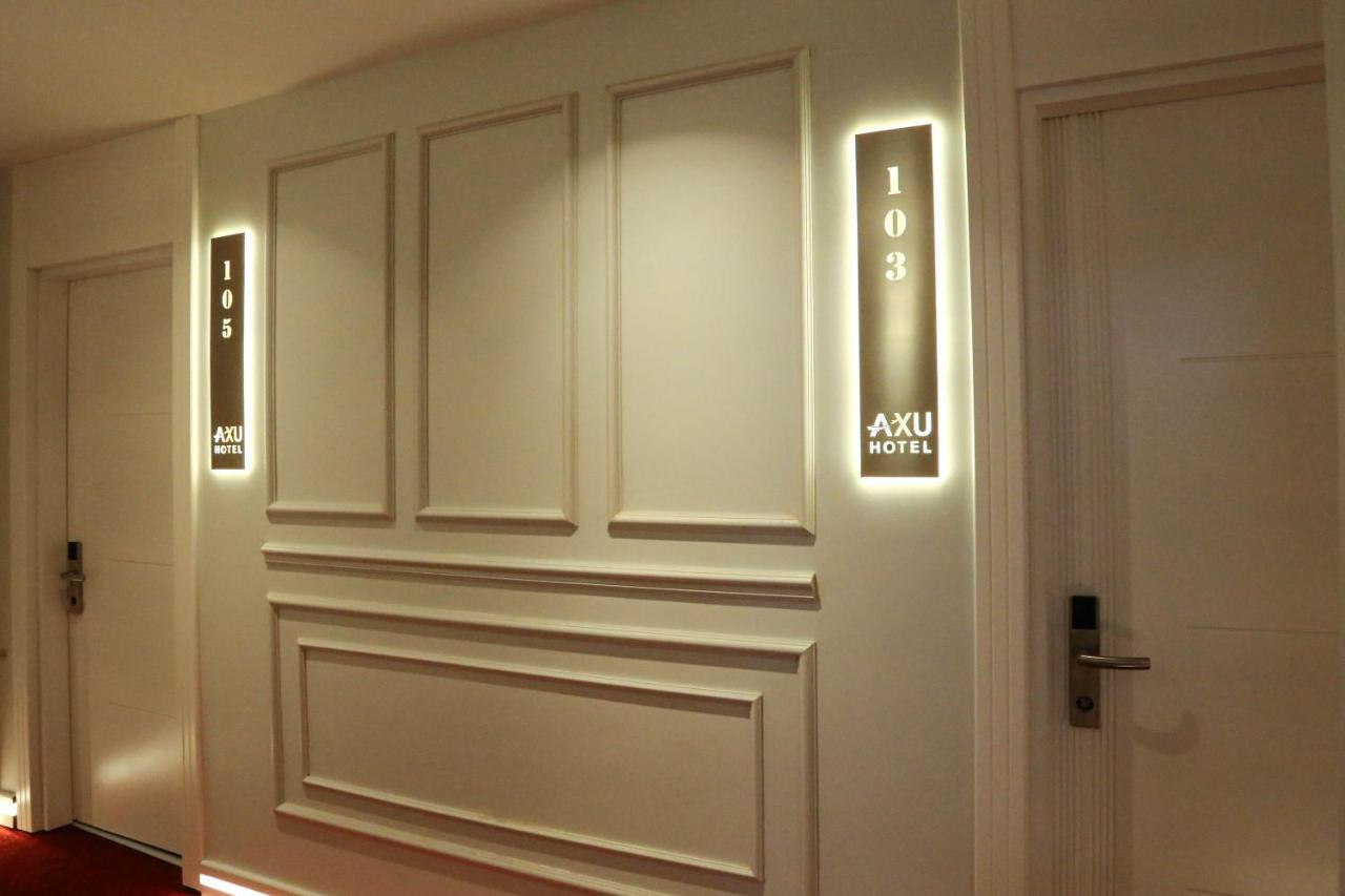 Axu Airport Hotel Arnavutkoy Eksteriør billede A wall panel