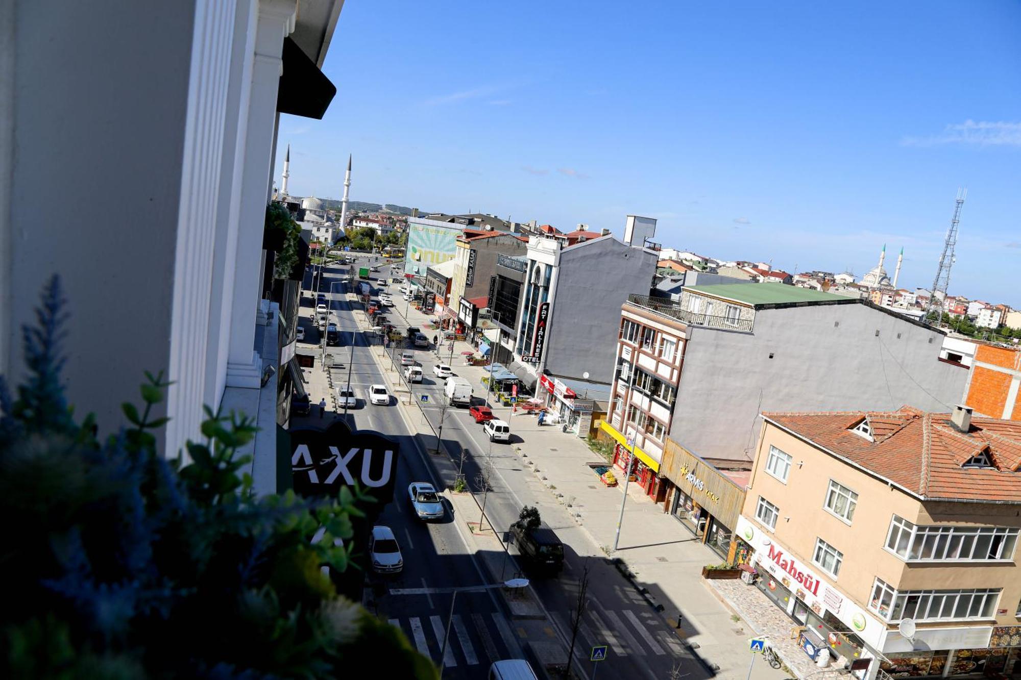 Axu Airport Hotel Arnavutkoy Eksteriør billede A view of the city center